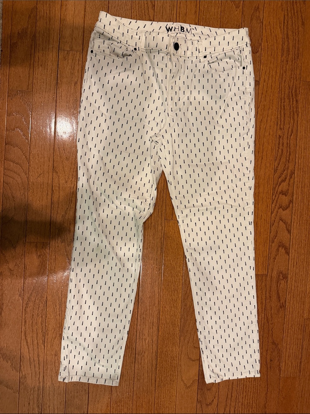 White House Black Market White Skinny Jeans with Black Dash Print
